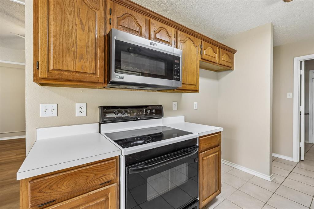 3211 Brookview Drive Property Photo 5