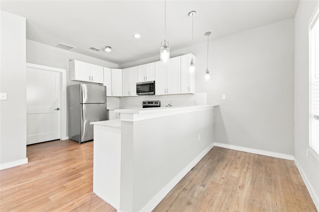 1841 Crow Street 101 Property Photo 6
