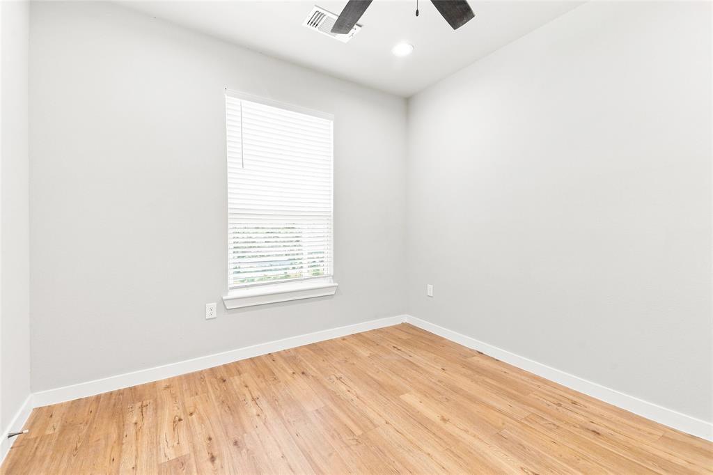 1841 Crow Street 101 Property Photo 11