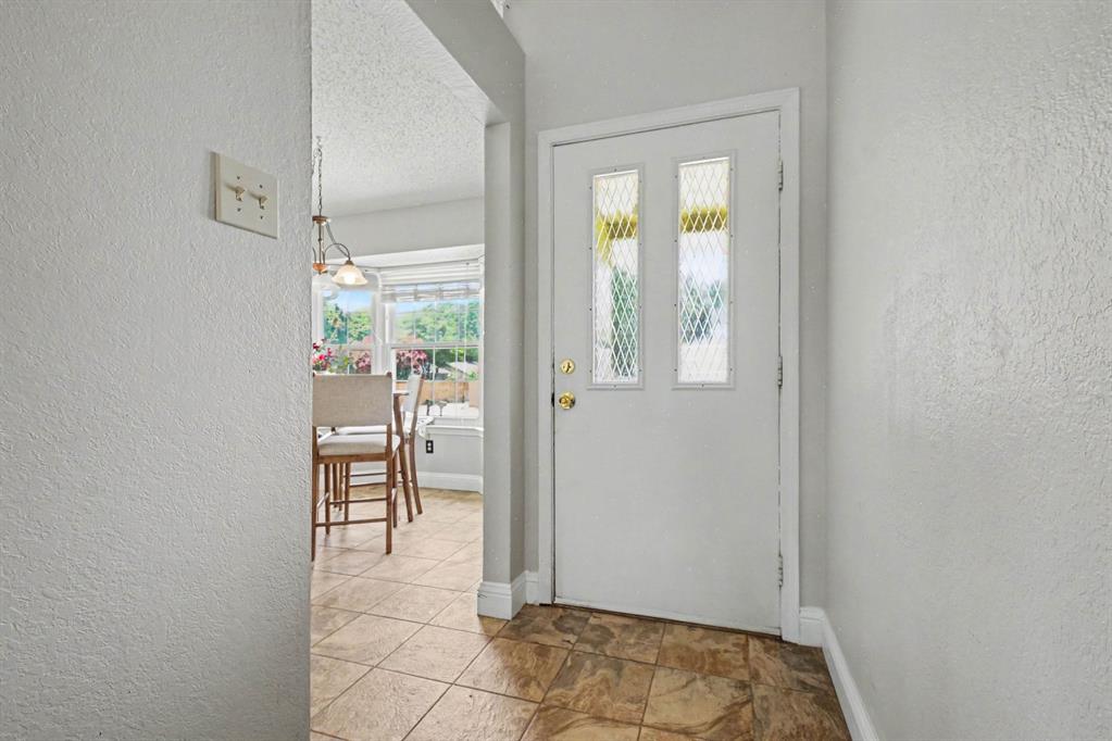 18932 Platte River Way Property Photo 5