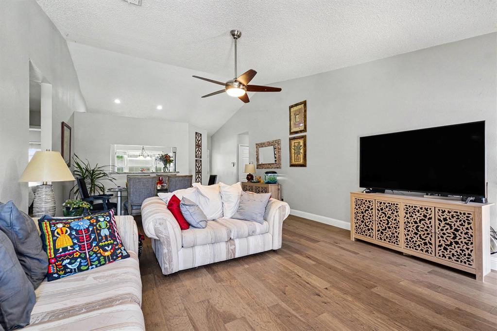 18932 Platte River Way Property Photo 6