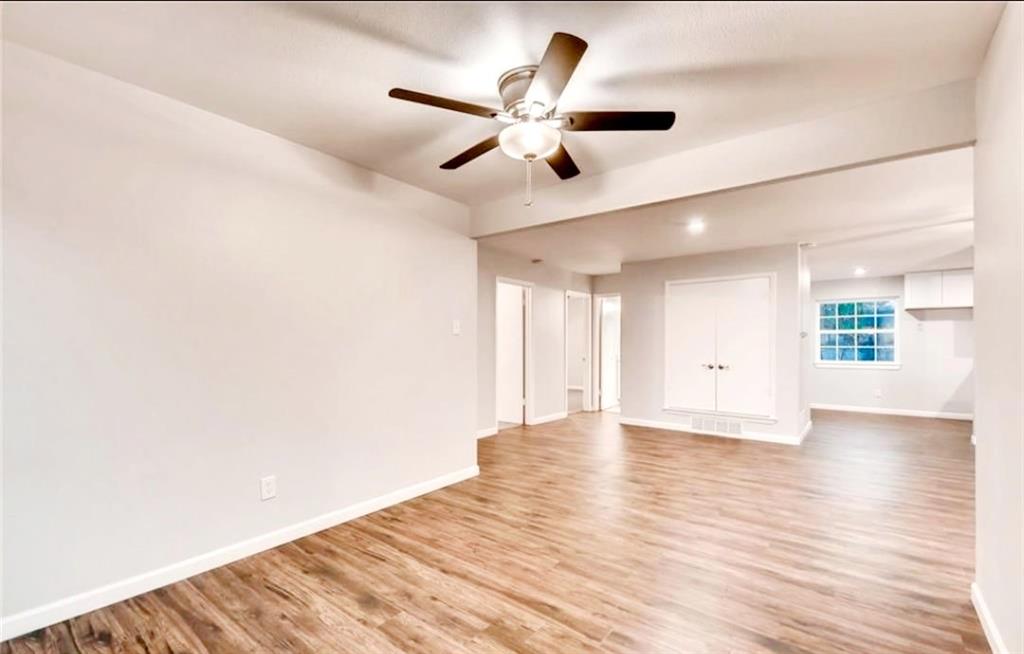 3616 Pacesetter Drive Property Photo 3