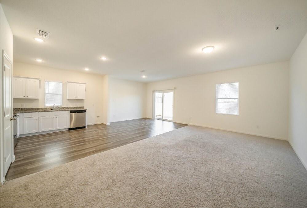 808 Juniper Street Property Photo 3