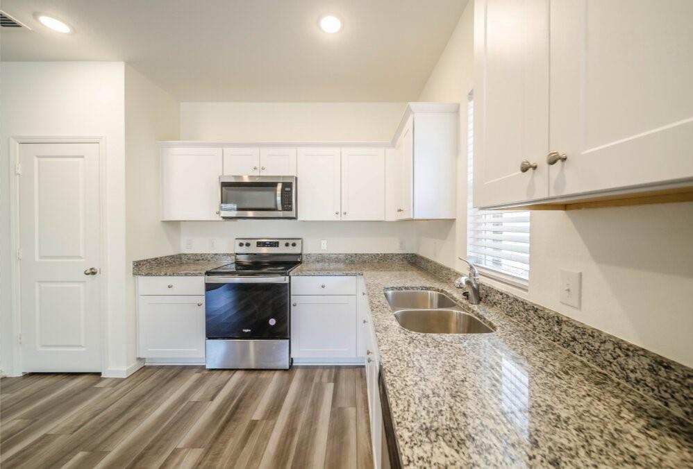 808 Juniper Street Property Photo 9