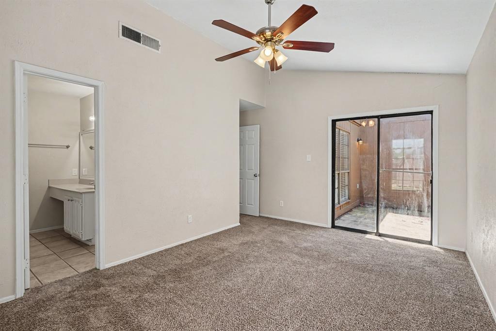 4245 Periwinkle Drive Property Photo 9