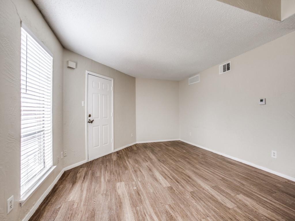 9839 Walnut Street 207 Property Photo 4