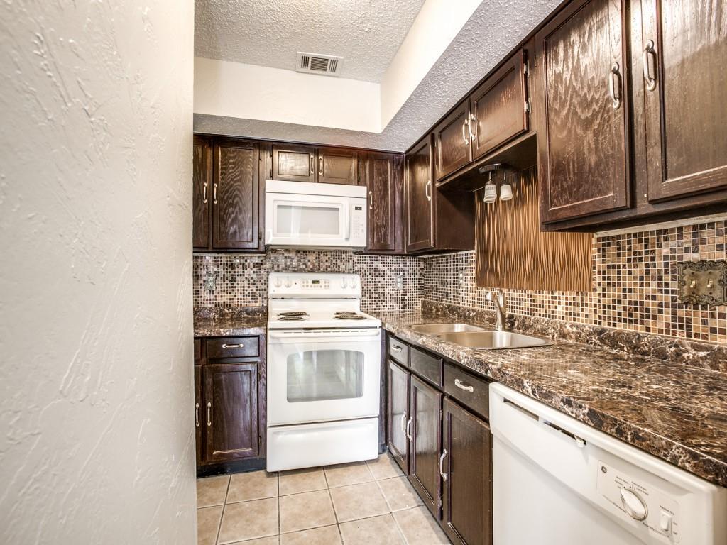 9839 Walnut Street 207 Property Photo 5