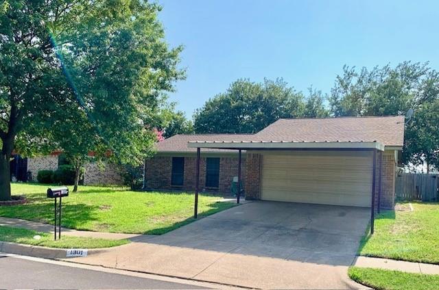 1301 N Knowles Drive Property Photo 1