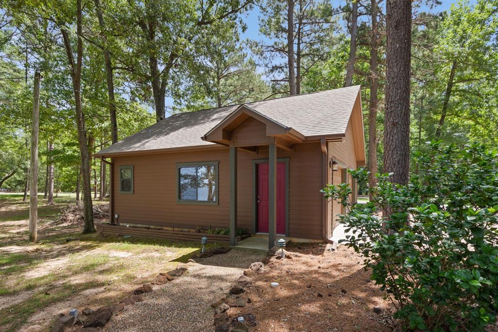 400 Windy Point Drive Property Photo 22
