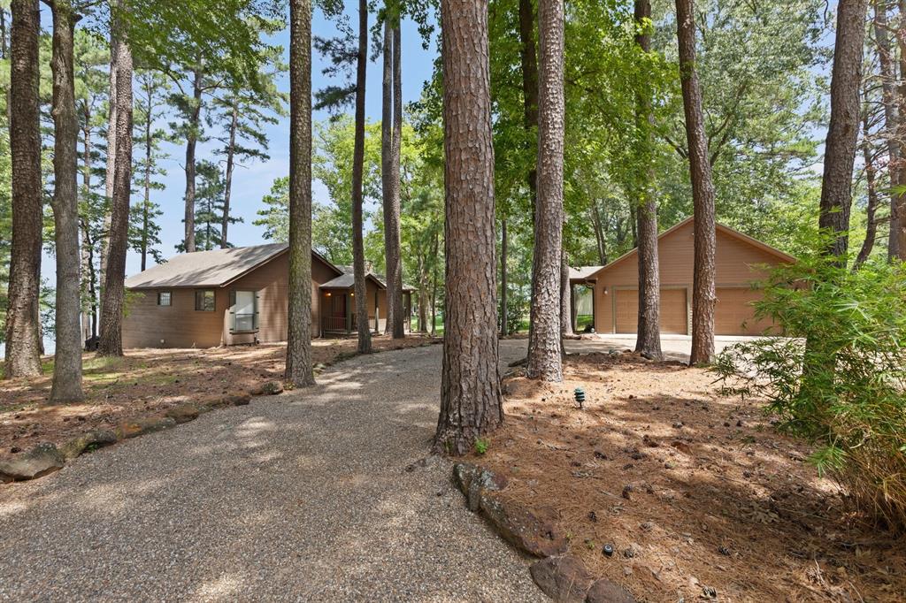 400 Windy Point Drive Property Photo 30