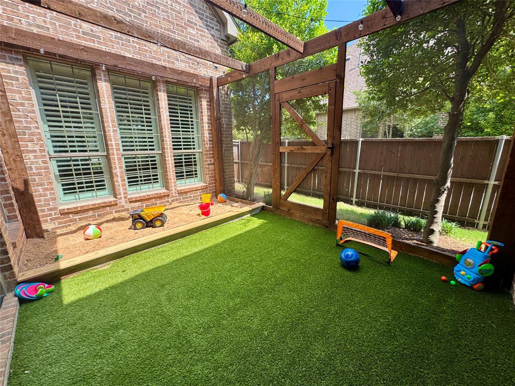 2113 Garden Brook Way Property Photo 29