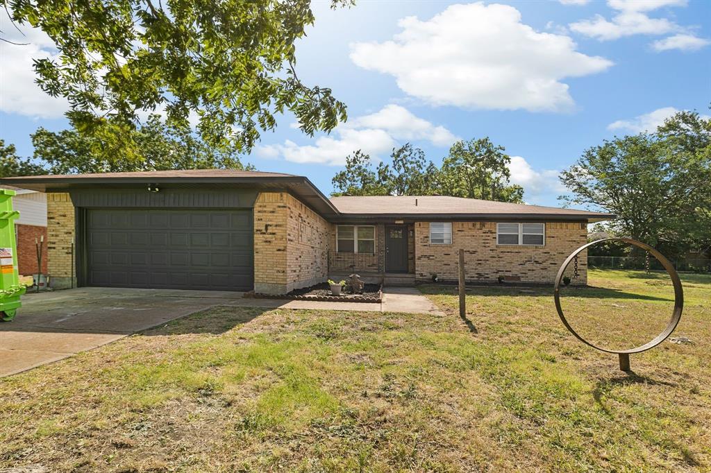 609 S Farmington Road Property Photo 1