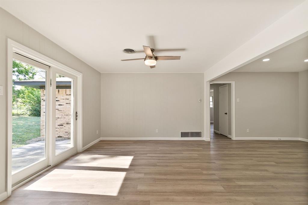 609 S Farmington Road Property Photo 14