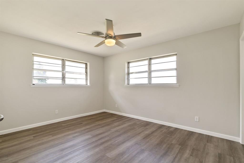 609 S Farmington Road Property Photo 22