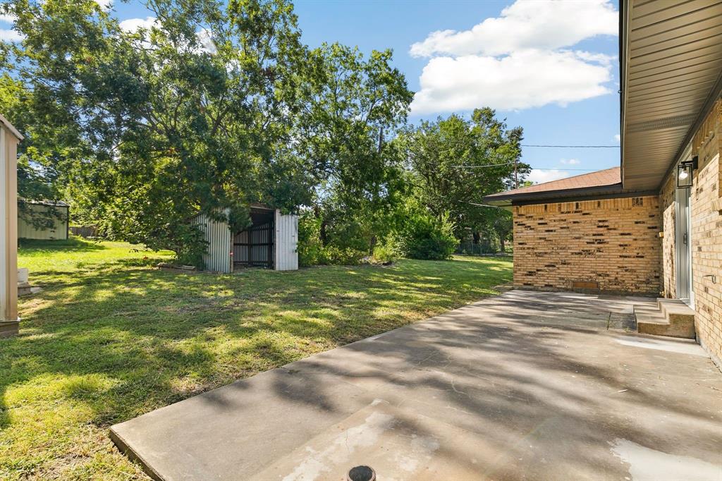 609 S Farmington Road Property Photo 26