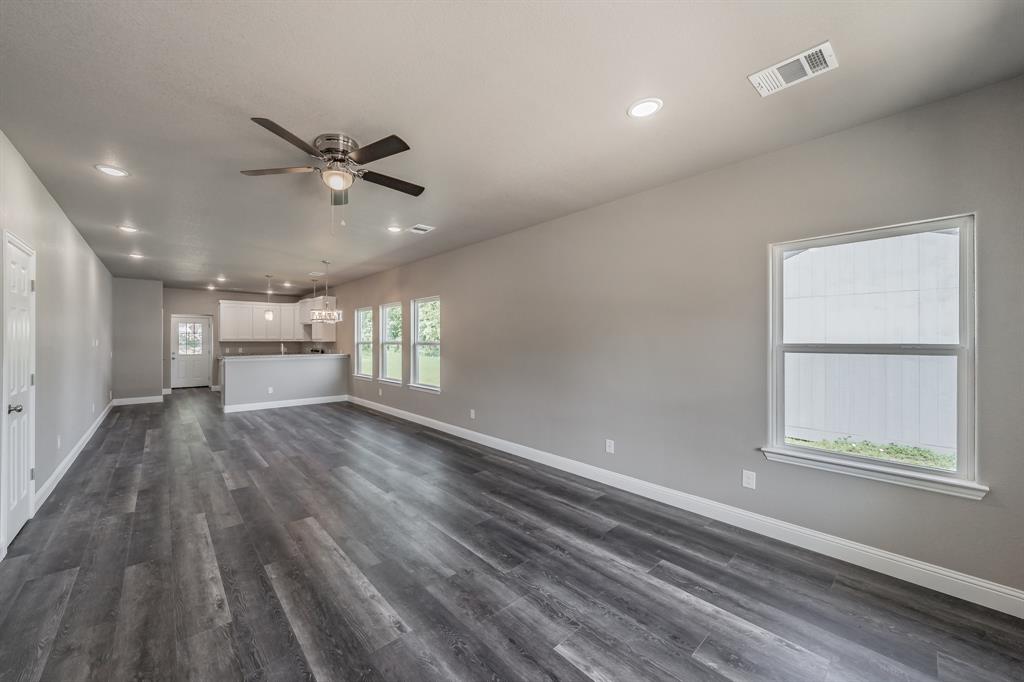 708 Elba Street Property Photo 4