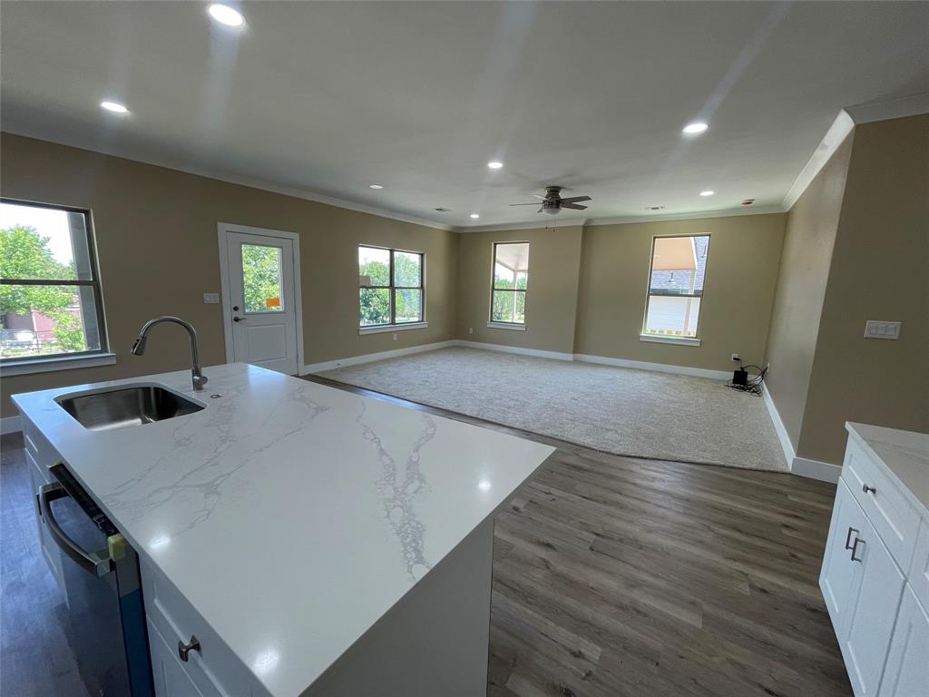4313 Mountain Hollow Drive Property Photo 6