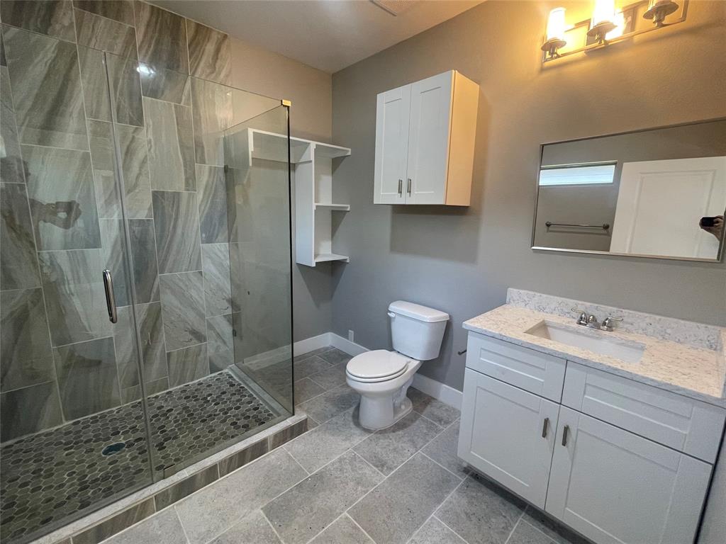 4313 Mountain Hollow Drive Property Photo 8