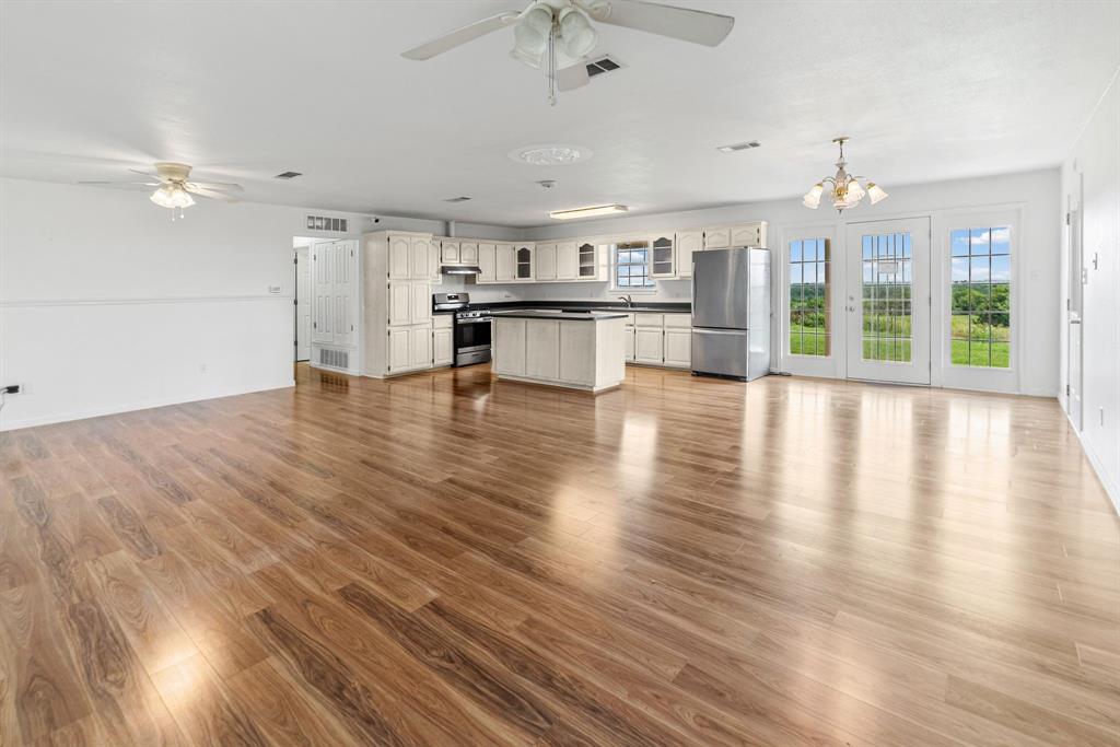 2271 Fm 2949 Property Photo 6