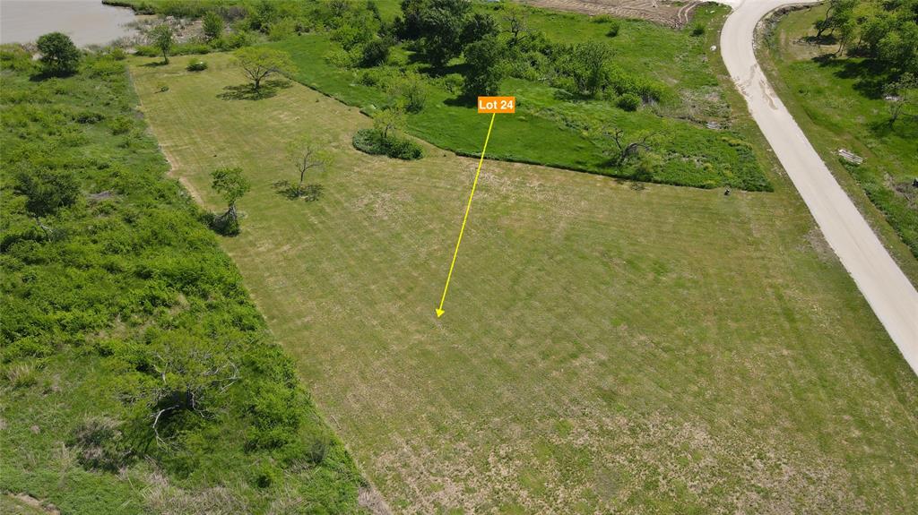 Lot 24 Edgewater Way Property Photo 4