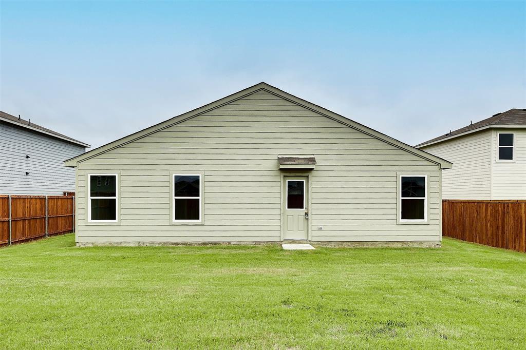 829 Eagles Nest Drive Property Photo 2