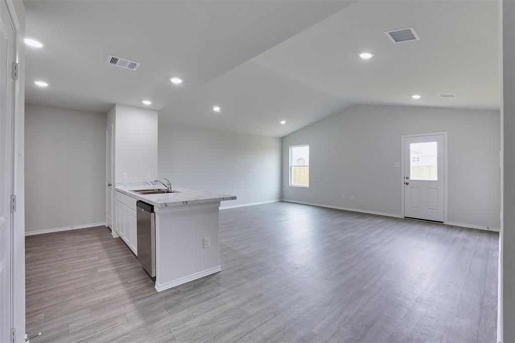 829 Eagles Nest Drive Property Photo 15