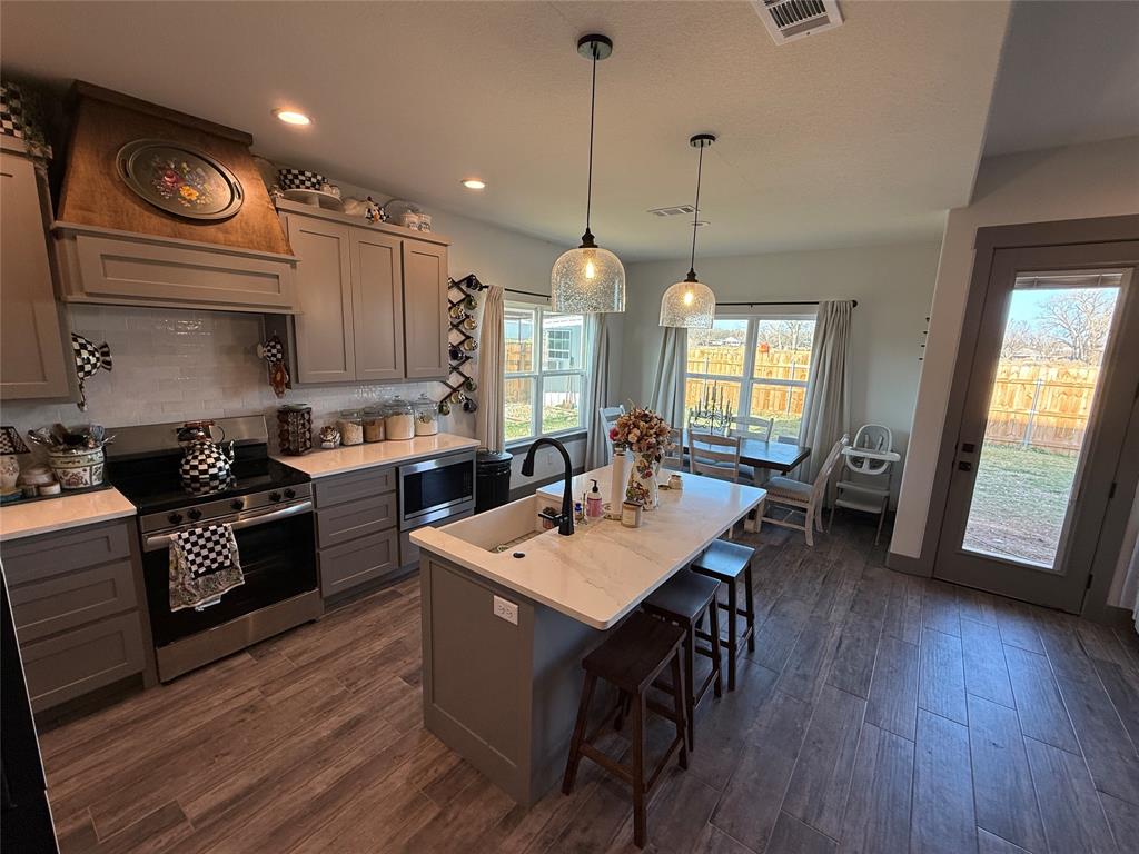 9221 Parkview Property Photo 14
