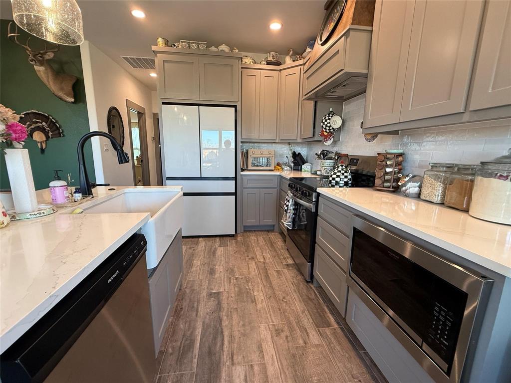 9221 Parkview Property Photo 15