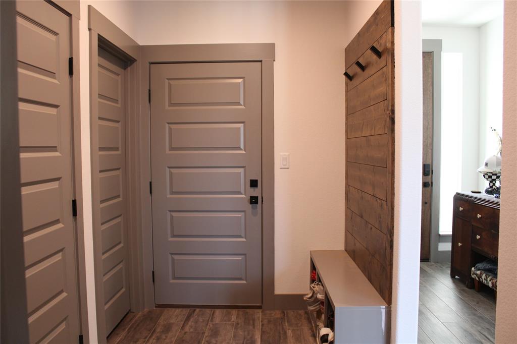 9221 Parkview Property Photo 17