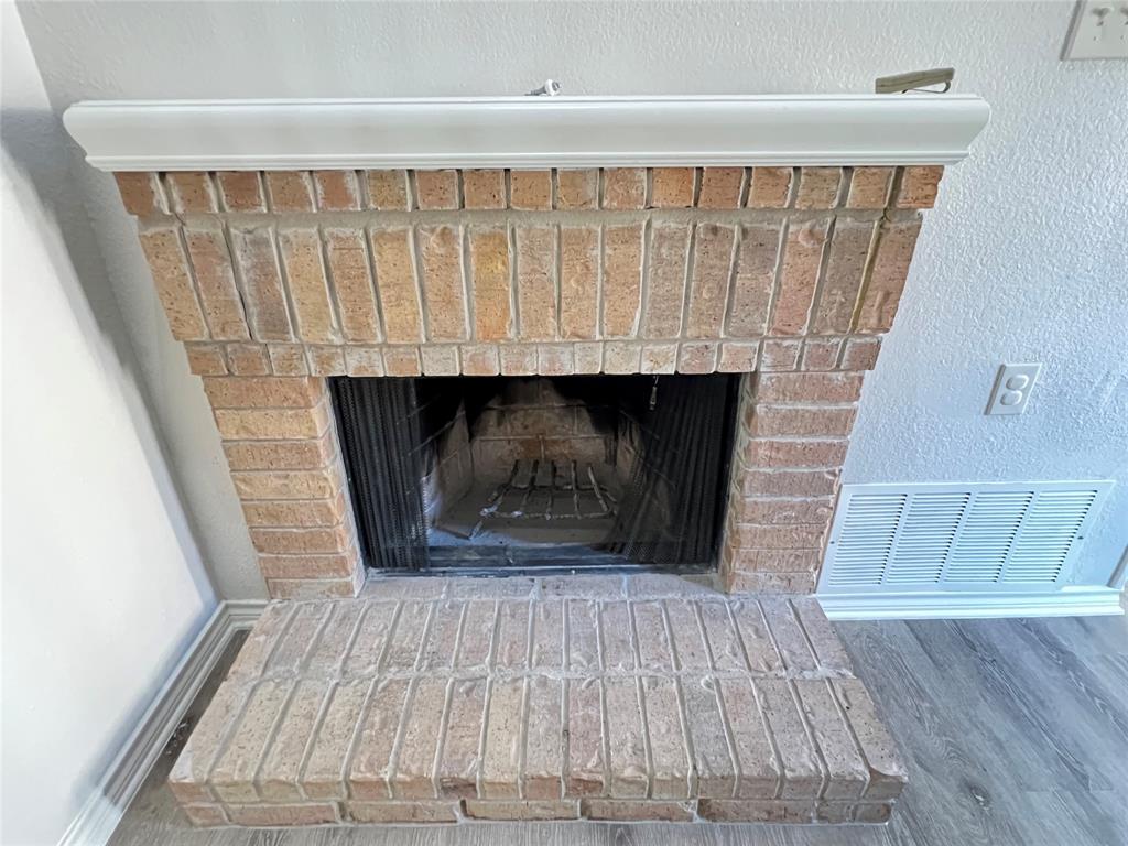 10913 Gable Drive Property Photo 6
