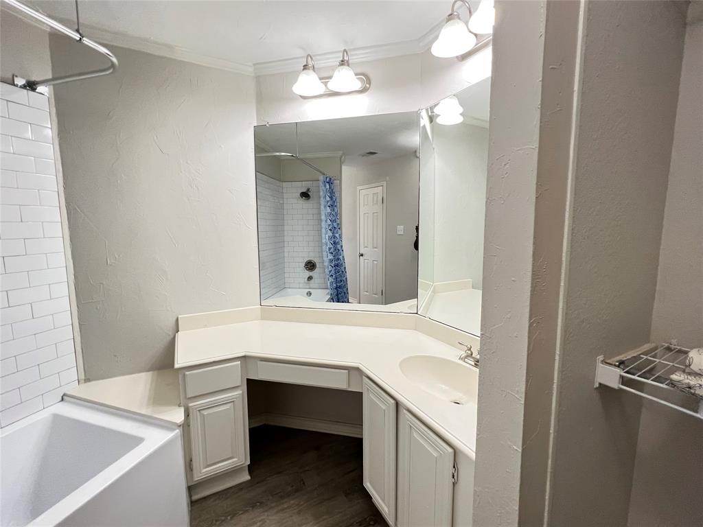 10913 Gable Drive Property Photo 9