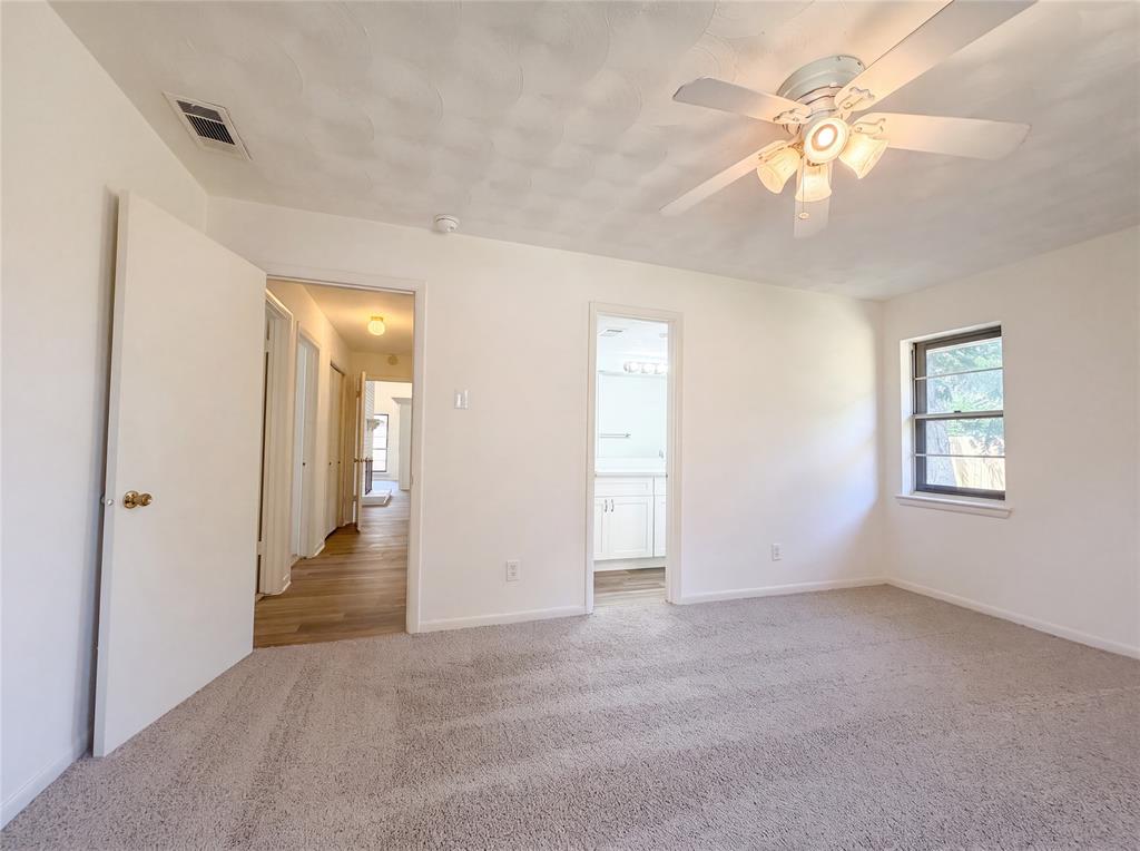 2111 Royal Oaks Drive Property Photo 13