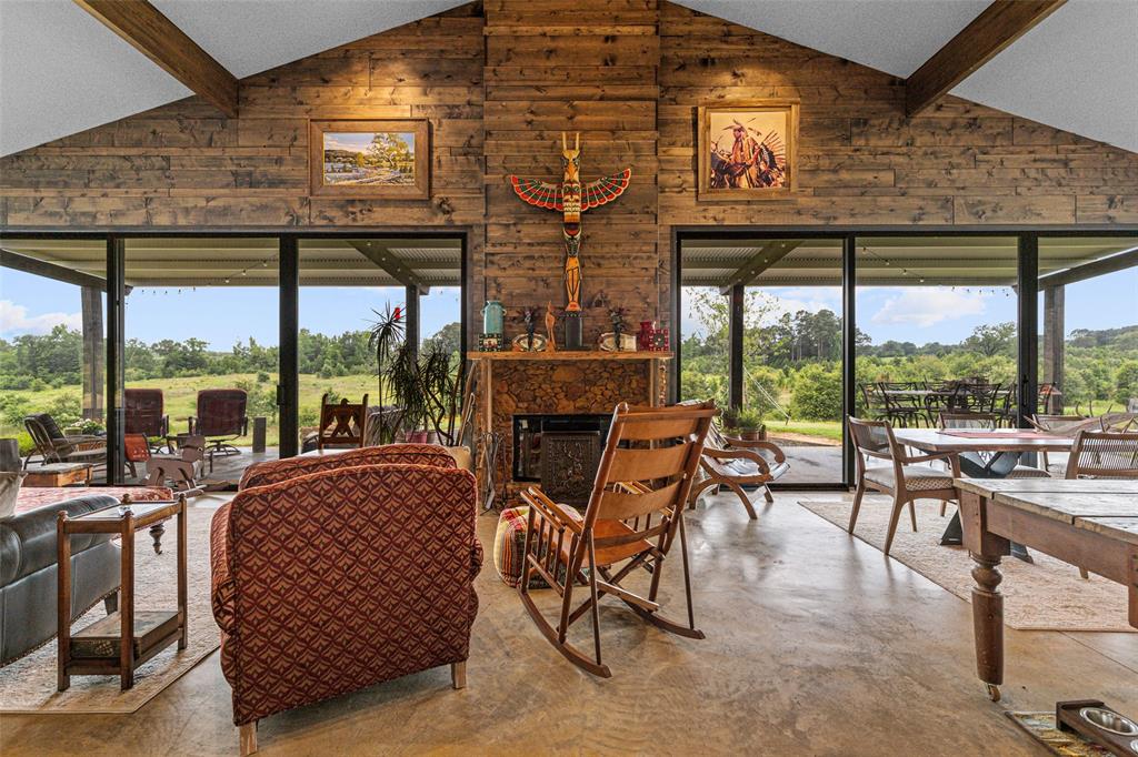 11476 Fm 1716 Property Photo 6