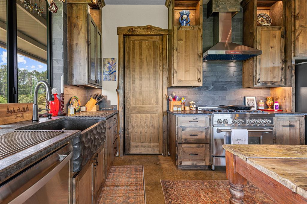 11476 Fm 1716 Property Photo 9