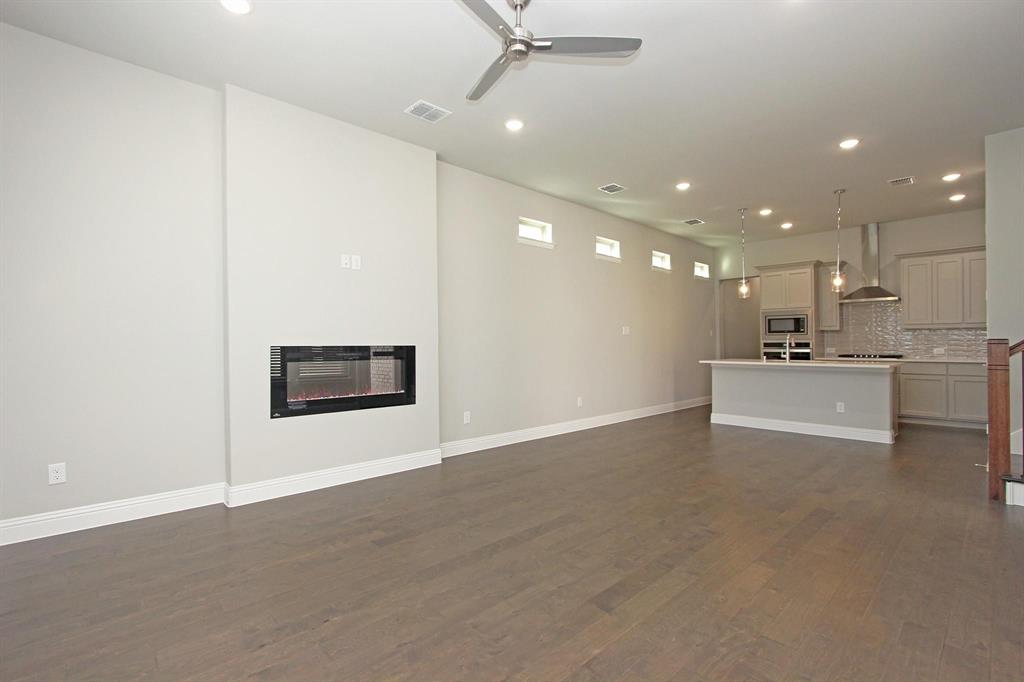 4127 Runway Mews Property Photo 7