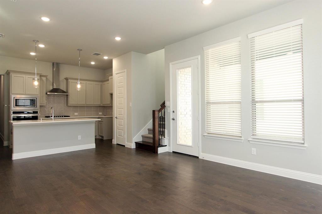 4127 Runway Mews Property Photo 8