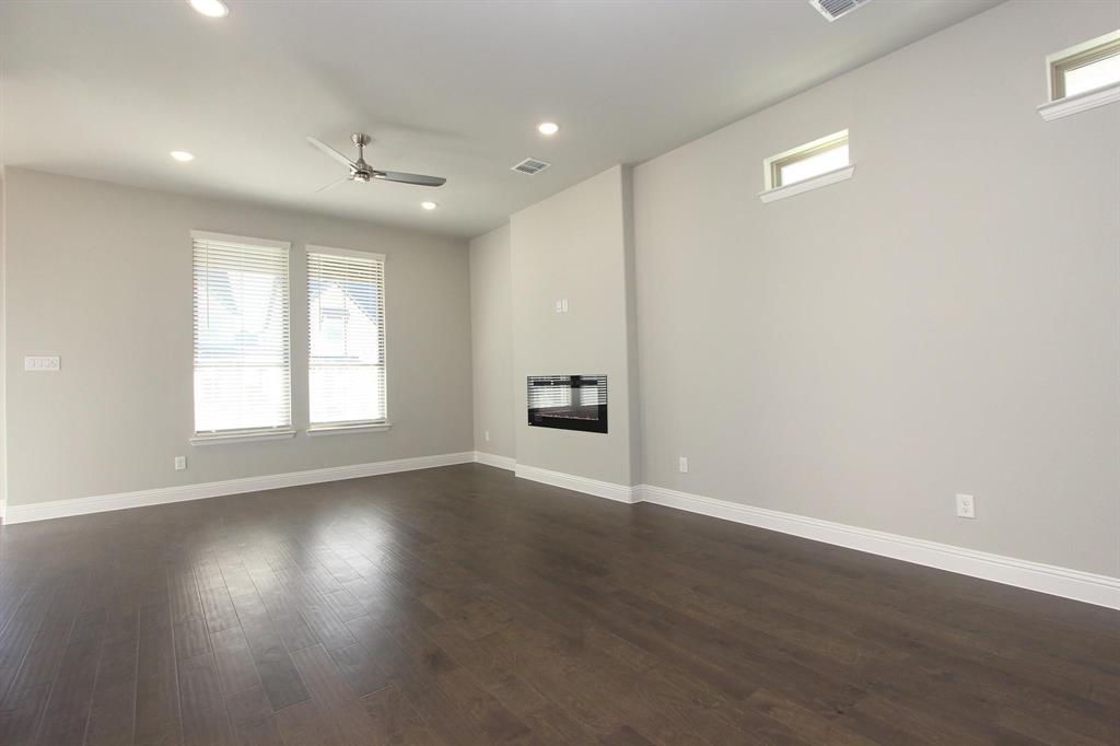 4127 Runway Mews Property Photo 9