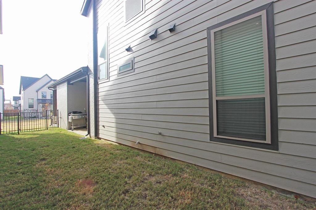 4127 Runway Mews Property Photo 22