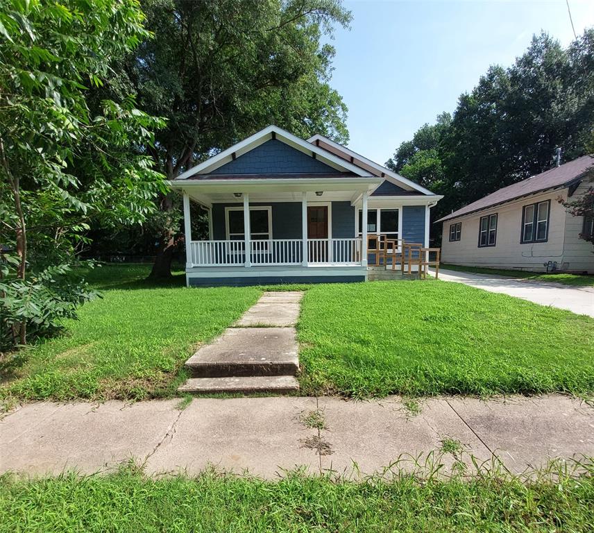701 E Washington Street Property Photo 1