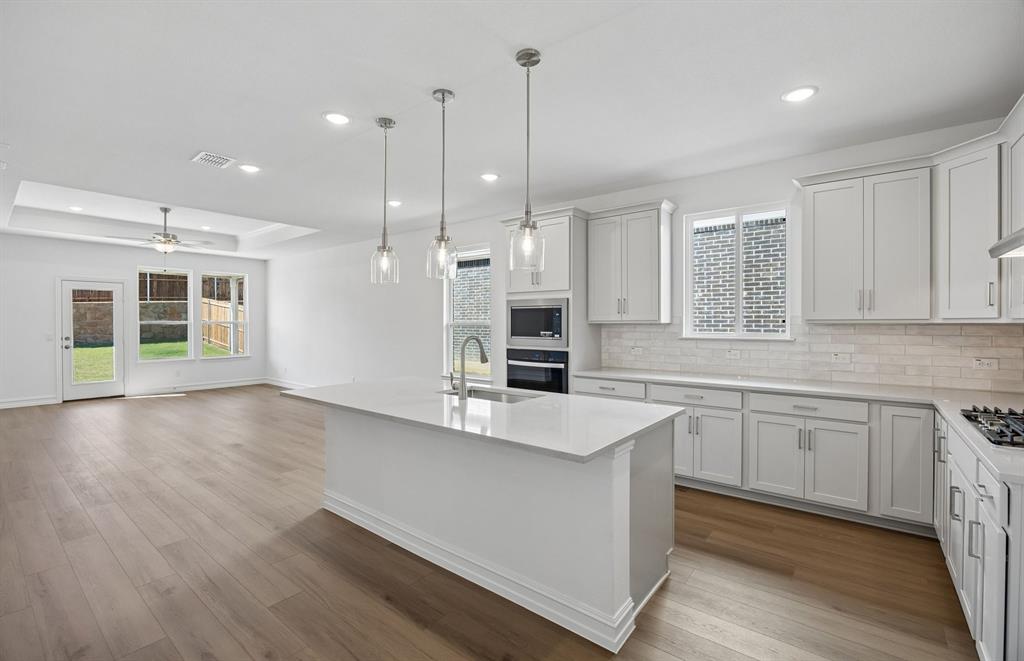 437 Avian Way Property Photo 3