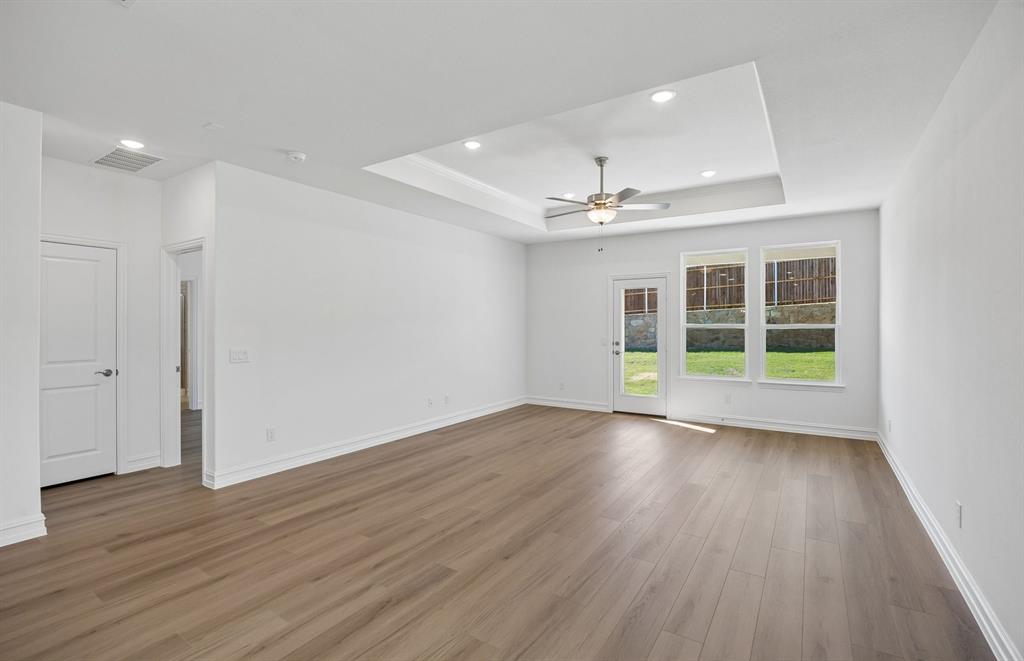 437 Avian Way Property Photo 5