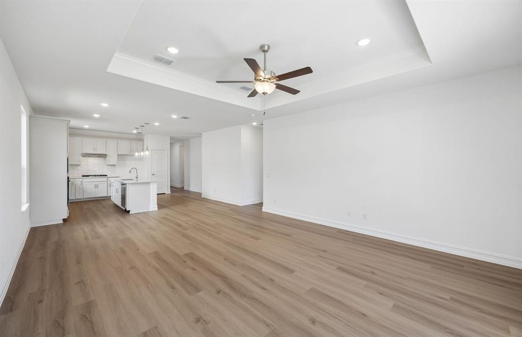 437 Avian Way Property Photo 6