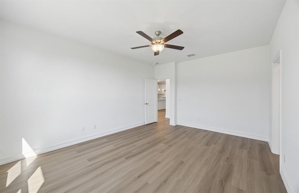 437 Avian Way Property Photo 9