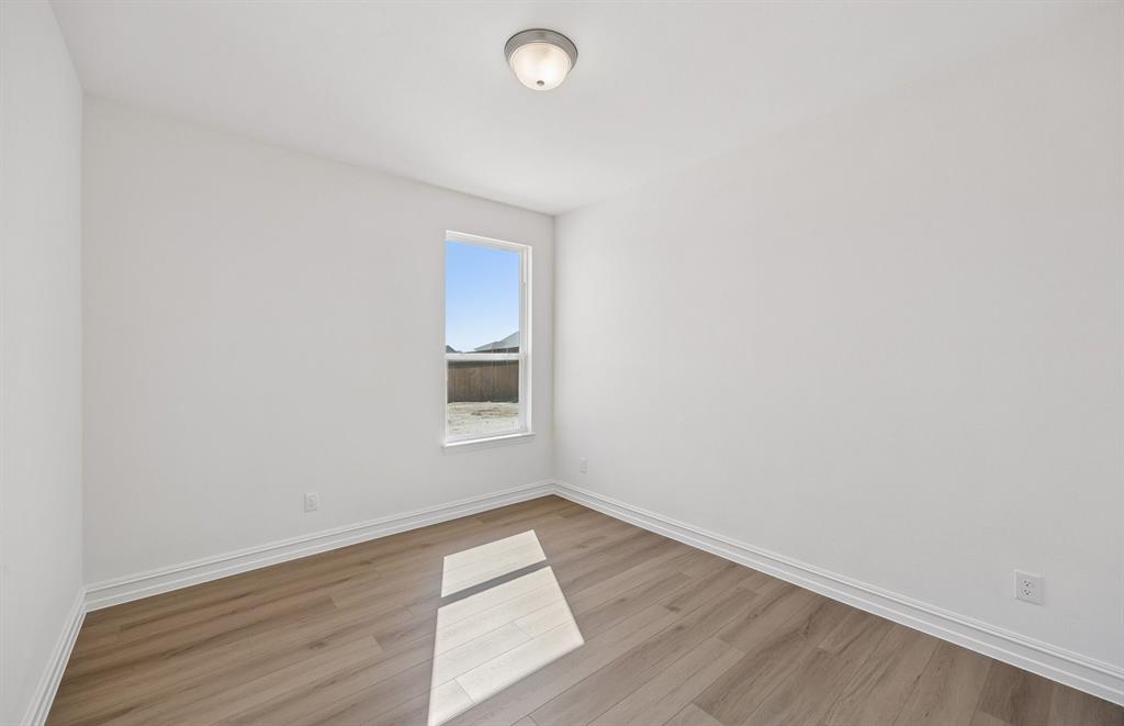 437 Avian Way Property Photo 12