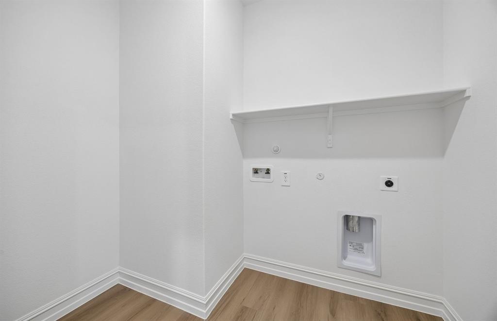 437 Avian Way Property Photo 17