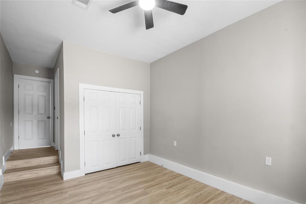 5624 S Hampshire Boulevard Property Photo 12