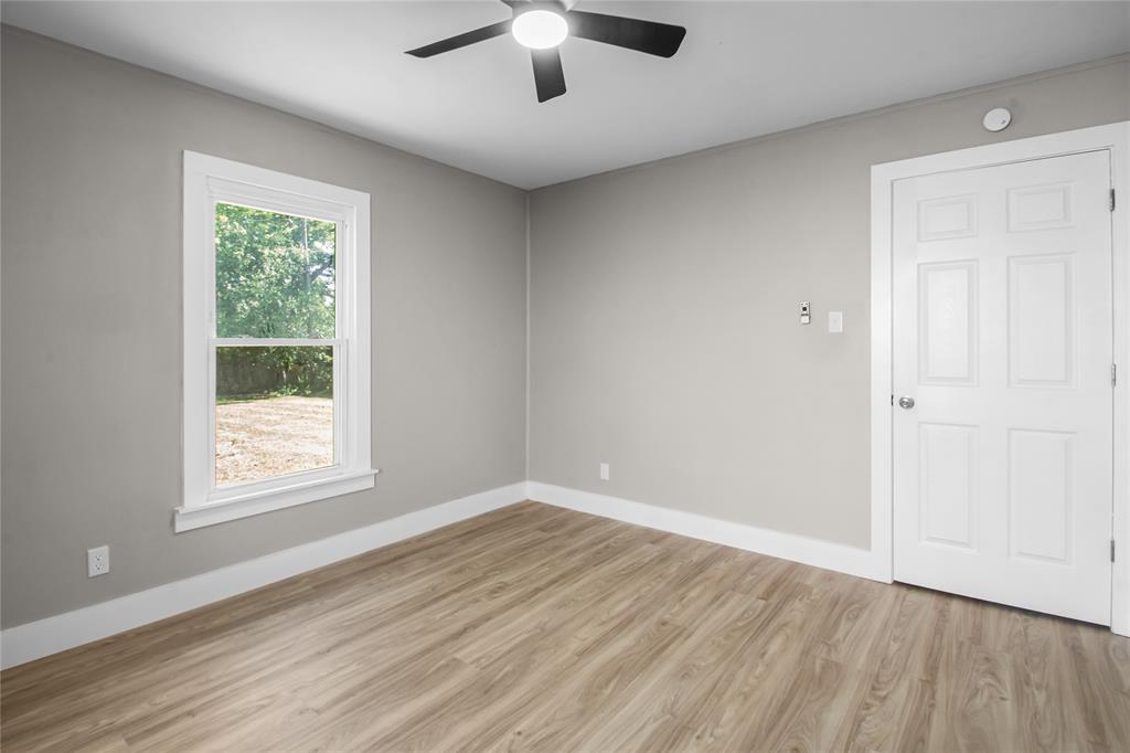 5624 S Hampshire Boulevard Property Photo 17