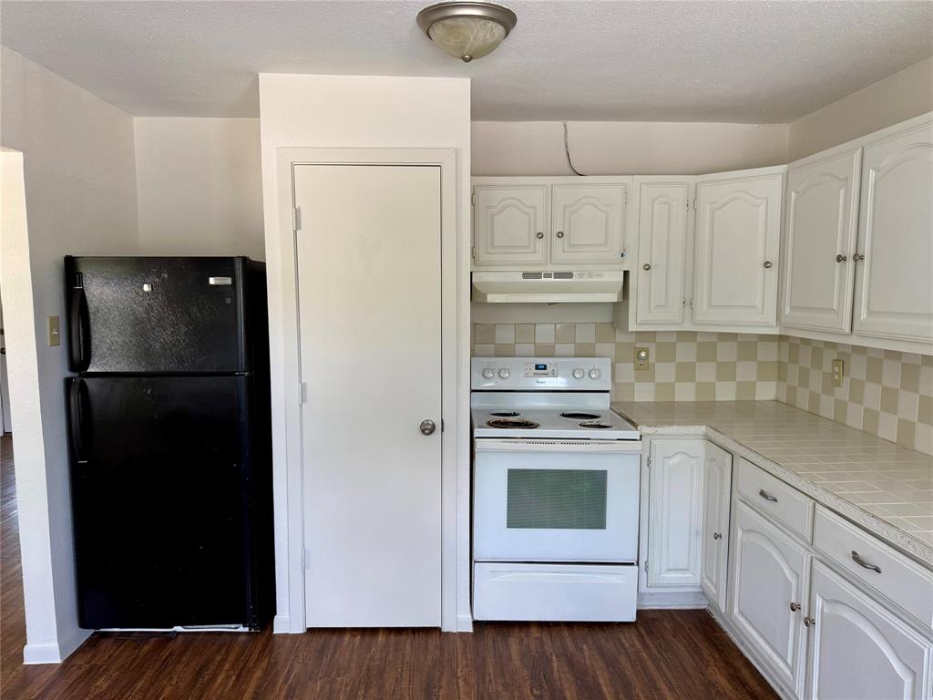 1407 N East St Property Photo 5