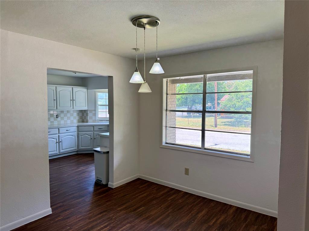 1407 N East St Property Photo 6