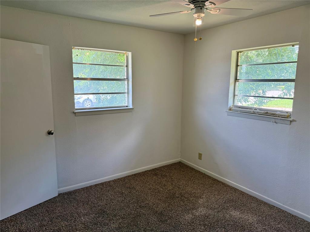 1407 N East St Property Photo 7
